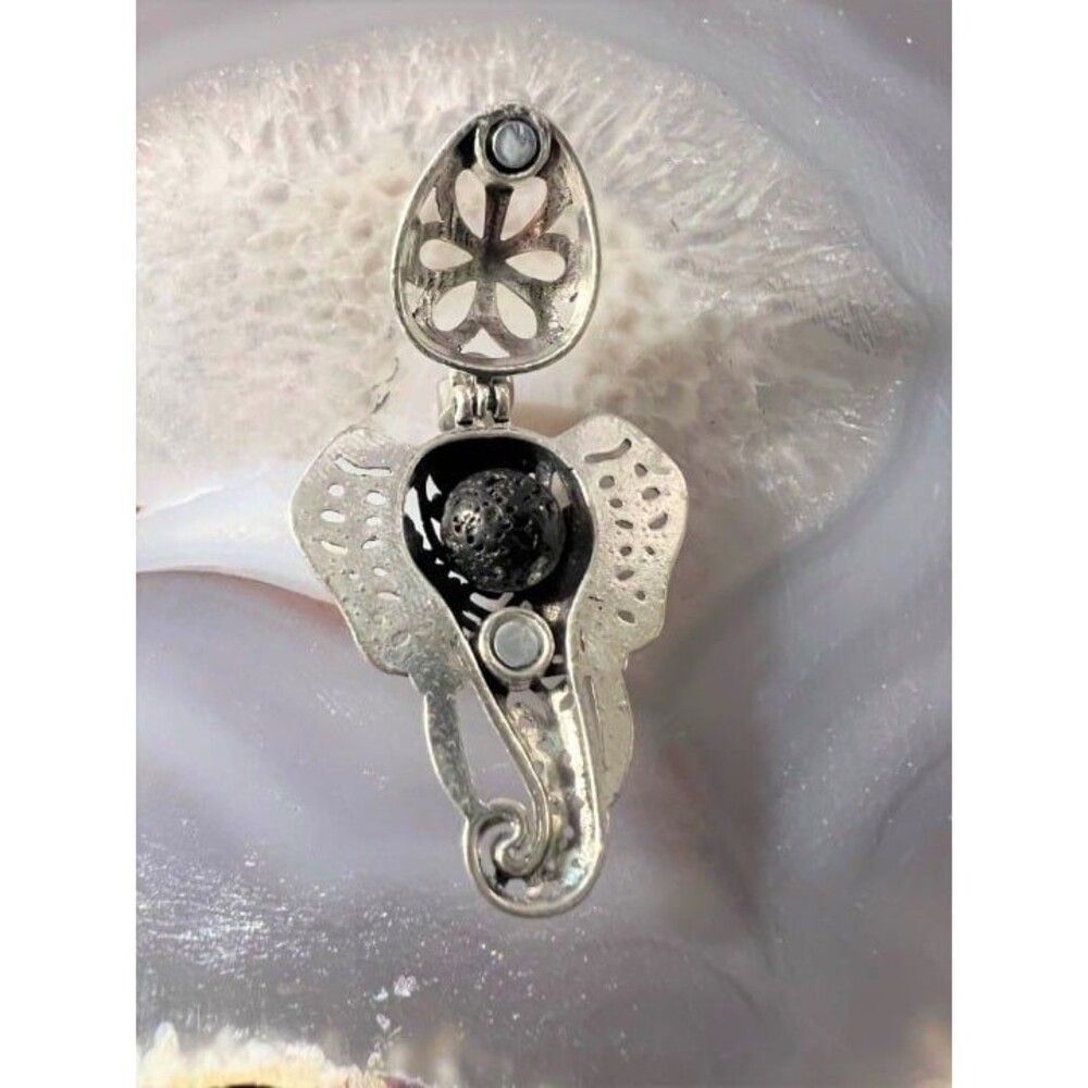Elephant Pendant - Picture 5 of 6